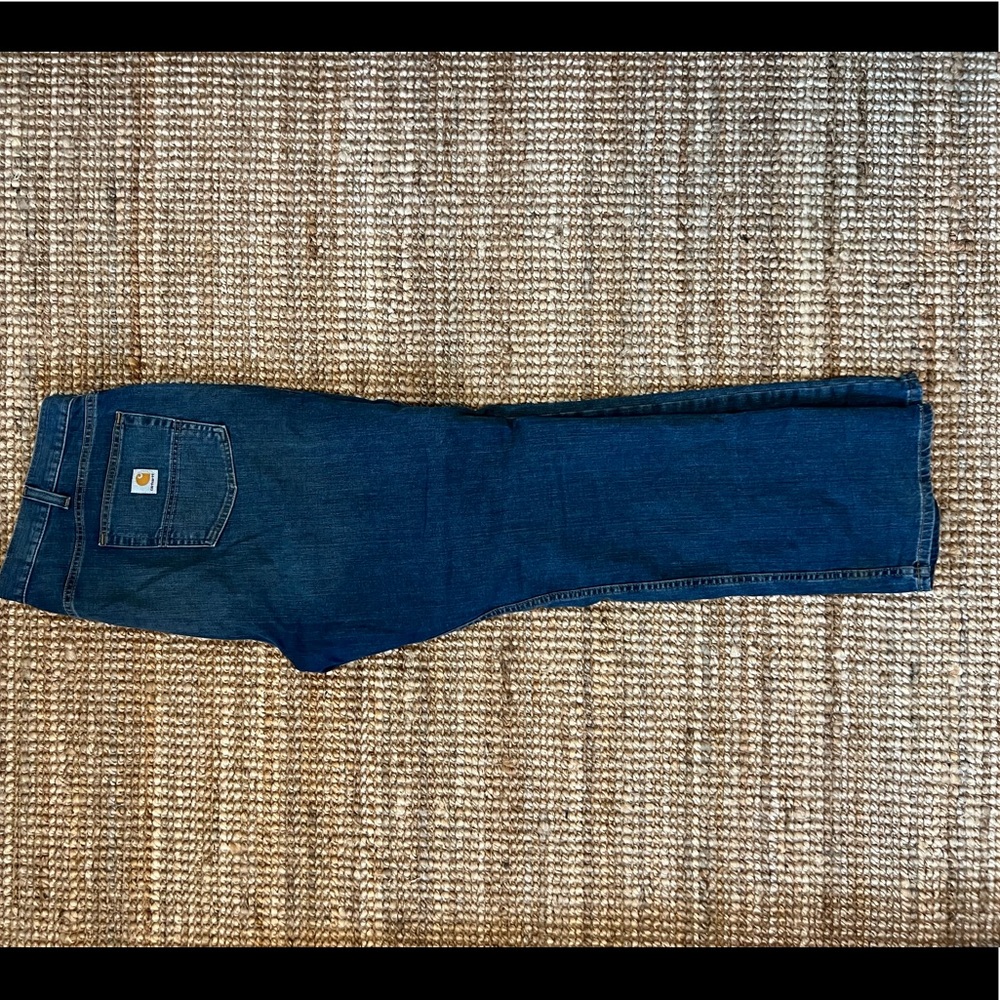 Carhartt men’s 44x32 relaxed fit blue jeans